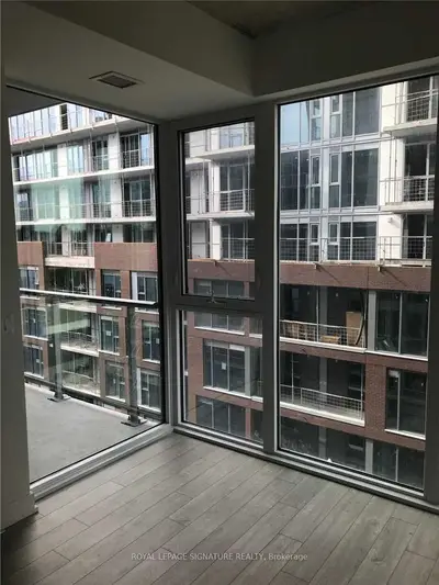 15 Baseball Place 725, Toronto, On M4m 0e6