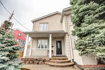 454 Donlands Avenue A2, Toronto, On M4j 3s5