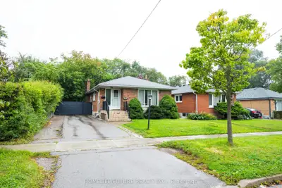 65 Blakemanor Boulevard, Toronto, On M1j 2w6