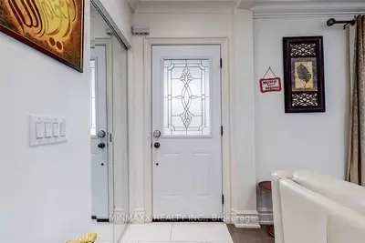 3 Fairway (basement) Drive, Toronto, On M1j 2r1