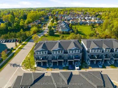 30 Gerry Henry Lane, Clarington, On L1e 0l8