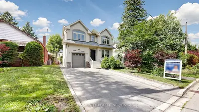 118 Harewood Avenue, Toronto, On M1m 2r5