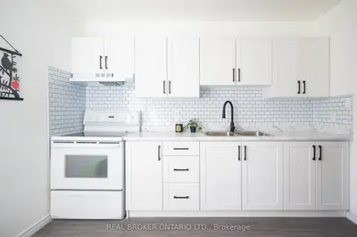 725 Military Trail, Toronto, On M1e 4p6