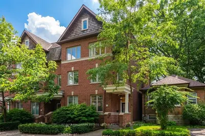 6b Scarborough Road, Toronto, On M4e 3m5