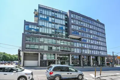 1201 Dundas Street E 902, Toronto, On M4m 1s2