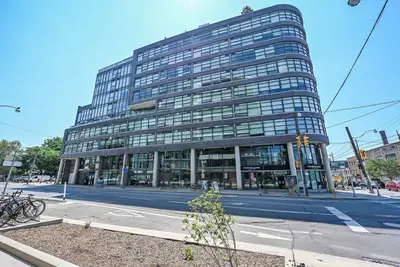 1201 Dundas Street E 902, Toronto, On M4m 1s2
