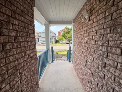 101 Elliottglen Drive, Ajax, On L1z 0g9