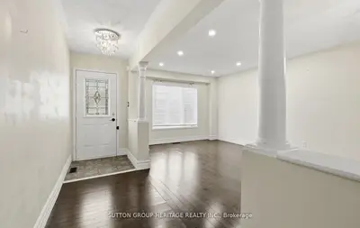 10 Greenhalf Drive, Ajax, On L1s 7n6