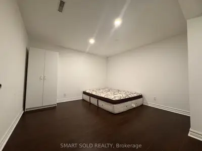 98 Sonmore Drive, Toronto, On M1s 1x4