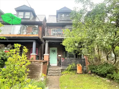 76 Browning Avenue, Toronto, On M4k 1w1