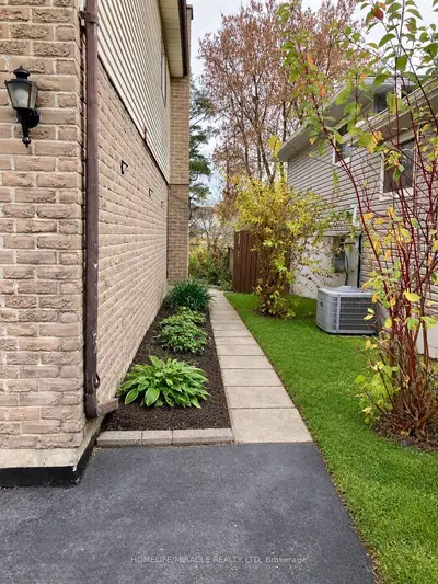 91 Limerick Street, Oshawa, On L1j 7a8