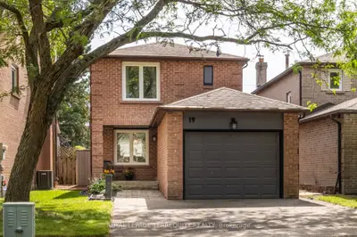 19 Brocklesby Crescent, Ajax, On L1t 2j6