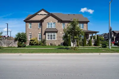 250 Crombie Street, Clarington, On L1c 0t9