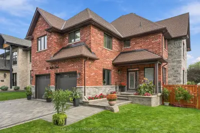 301 Fiddlers Court, Pickering, On L1v 6p3