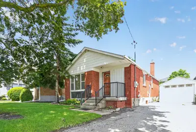 14 Minford Avenue, Toronto, On M1r 2b1