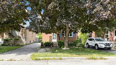10 Davidson Avenue, Toronto, On M1k 1c3