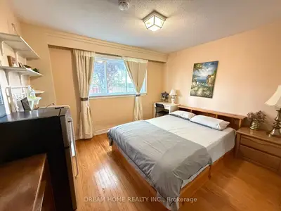 92 Rainier Square, Toronto, On M1t 3a2