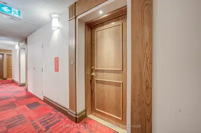 8 Lee Centre Drive 1706, Toronto, On M1h 3h8