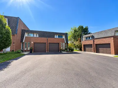 112 Deacon Lane, Ajax, On L1s 2t3