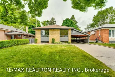 100 Meldazy Drive (main Floor), Toronto, On M1p 4g3