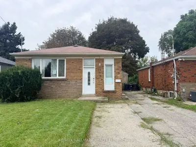 14 Lombardy Crescent, Toronto, On M1k 4n8
