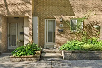 275 Manse Road 8, Toronto, On M1e 4x8