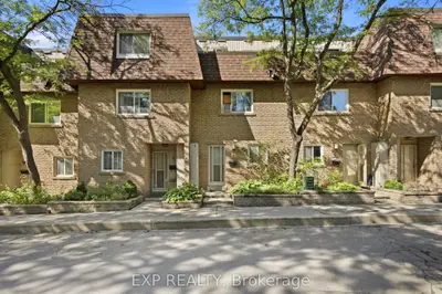 275 Manse Road 8, Toronto, On M1e 4x8