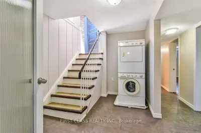 24 Fintona Avenue Bsmt, Toronto, On M1e 1v3
