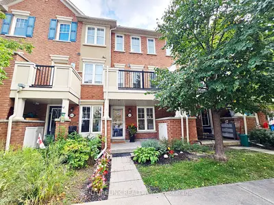 30 Mendelssohn Street 12, Toronto, On M1l 0g8