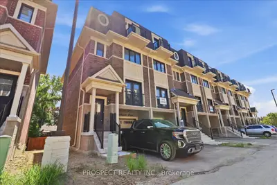31 Marret Lane, Clarington, On L1b 1j2