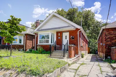 79 O'connor Drive Lower, Toronto, On M4k 2k4