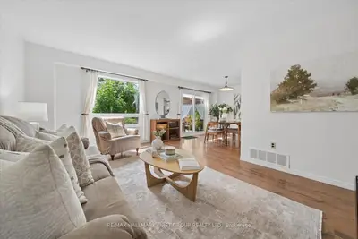 648 Creekview Circle, Pickering, On L1w 2z7