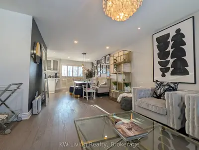 12 Munford Crescent, Toronto, On M4b 1c1