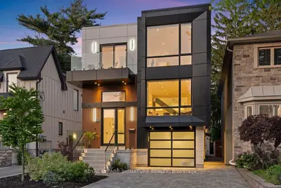 39 Derwyn Road, Toronto, On M4j 4n1
