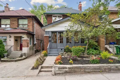 16 Glebemount Avenue, Toronto, On M4c 3r3
