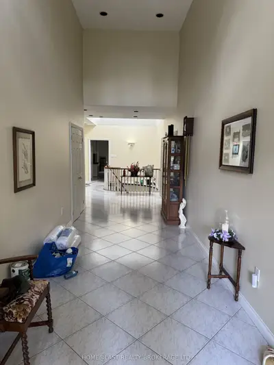 29 Conlins Road, Toronto, On M1c 1c2