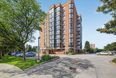 8 Silver Bell Grove 305, Toronto, On M1b 4z3