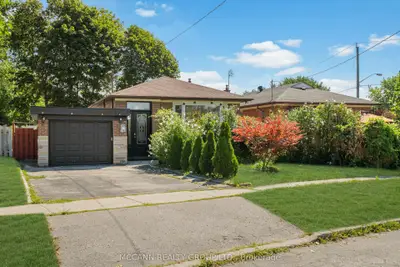 17 Barlow Road, Toronto, On M1g 2b5