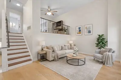 750 Military Trail 15, Toronto, On M1e 4p7