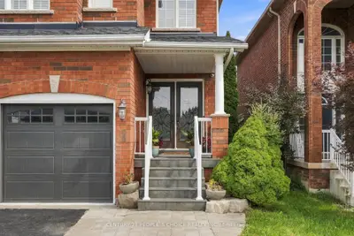 17 Chatterson Street, Whitby, On L1r 0b1