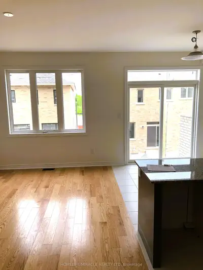 2611 Cerise Manor, Pickering, On L1x 0g8