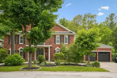 81 Woodview Drive, Pickering, On L1v 1l1