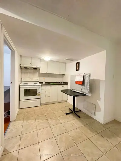 82 Maresfield Drive Bsmt, Toronto, On M1v 2w9