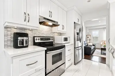 74 Elliottglen Drive, Ajax, On L1z 0h2