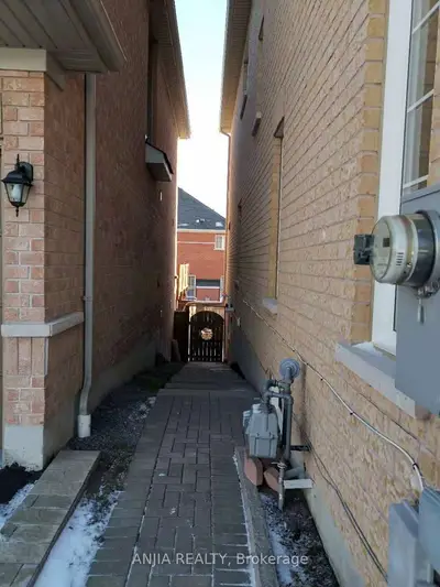 11 Luce Drive Bsmt, Ajax, On L1z 0k2