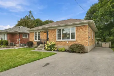 699 Grierson Street, Oshawa, On L1g 5j6