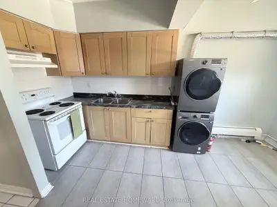611 Danforth Avenue Apt 2, Toronto, On M4k 1r2