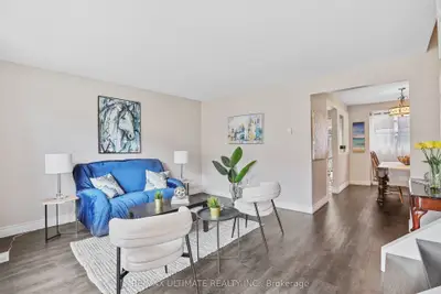1230 Radom Street 25, Pickering, On L1w 3b8