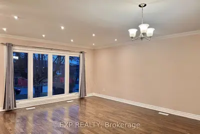 69 Hollyhedge Drive, Toronto, On M1j 1x4