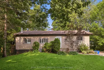 3032 Hancock Road, Clarington, On L1e 2m2